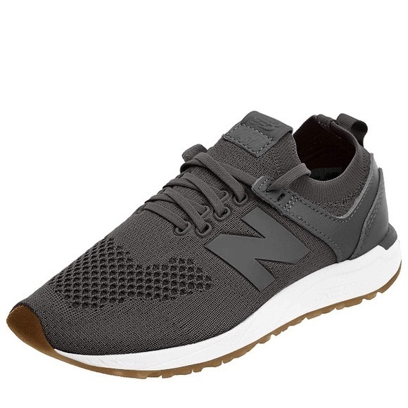 New Balance Shoes - Nearly new - New Balance 247 Sneaker